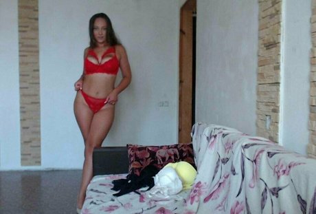 InnaLuve model naked picture