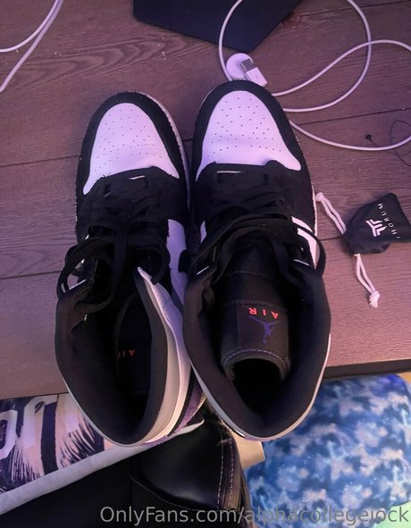 alphacollegejock erotic model pic