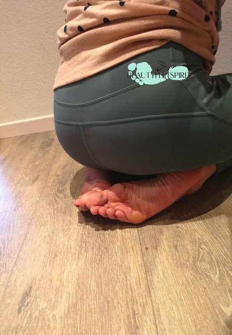 secret feetbeauty exclusive pornstar img