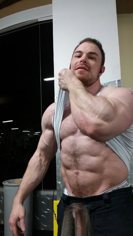 Muscle God Brendan pornstar pretty gallery