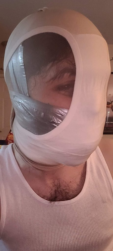 The Muffled Nerd star sexy picture