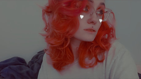 Edging Essence beautiful actress gallery