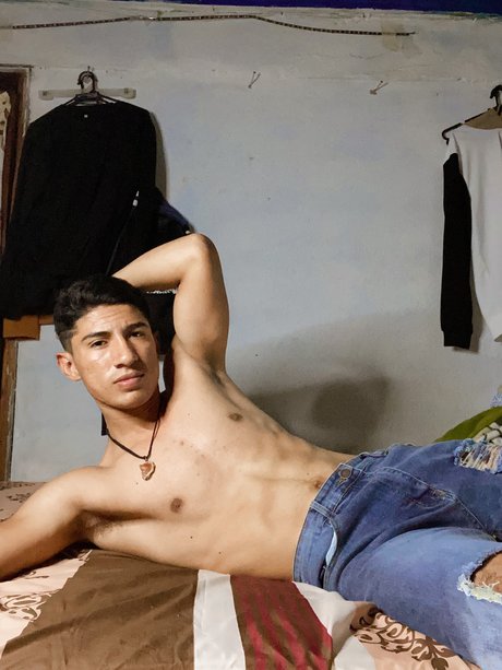 Edgar Su rez model sexy gallery