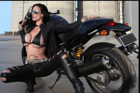 pandoralamour exclusive actress photos