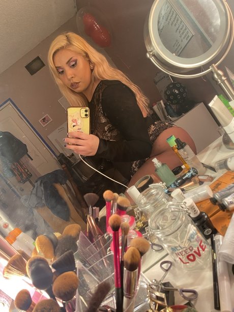 goonie_ model art pic