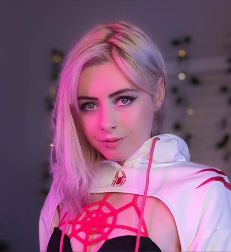 elunaxc free actress images