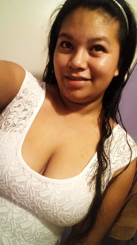 Gpe Luna pretty model pictures