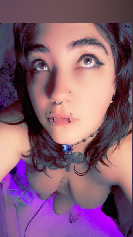 XshioriX nude model image