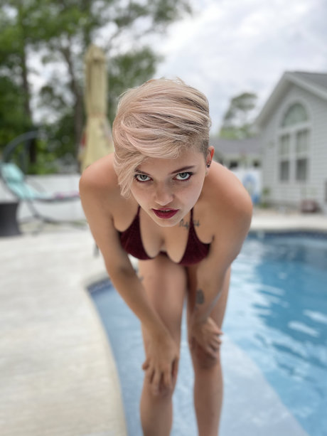 Kirra Kitty pornstar naked pictures