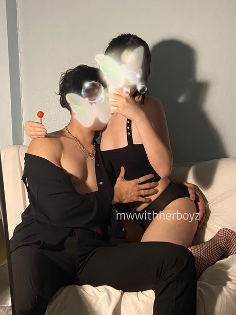 Mhuuwaan_ pornstar hot archive