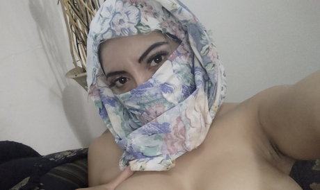 Real Naughty Muslim Wifey X free model galleries