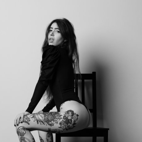 Fanny Targioni Tozzetti exclusive model images