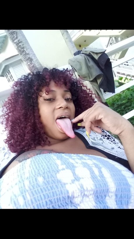 TierraDimples pornstar xxx images