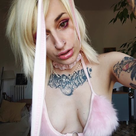 Nana kuroi star nudes gallery