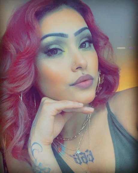 Kitty Babyee hot actress archive