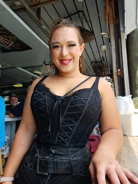 Captain Trouble model naked picture