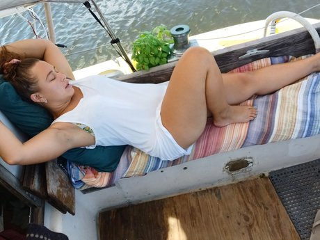 Captain Trouble high quality actress pic