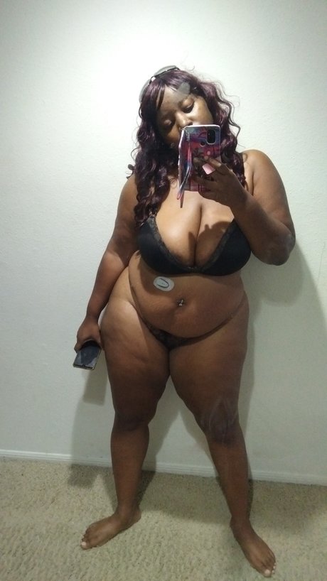 NICOLE THOMAS nude model pictures