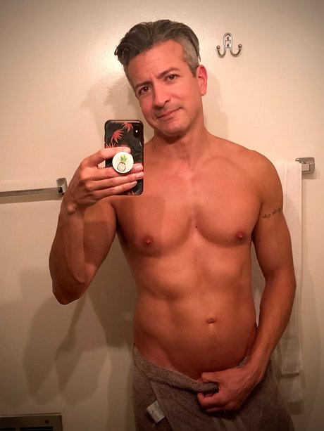 Nickropolis star pic