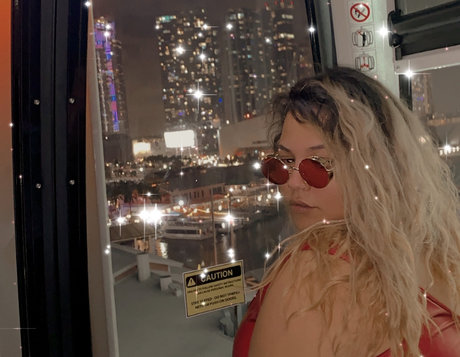 Cubanita bbw xxx model photo