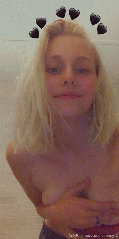 Cuddlebunny12 model best photo