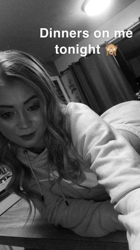 Paris blonde star perfect image