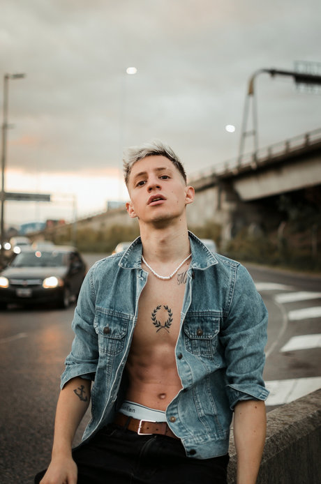 NICO VOUTRINAS model hot pic