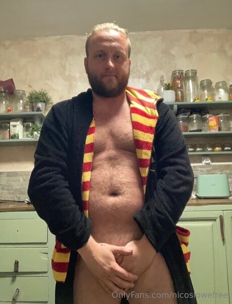 Nicos lowe star nice photos