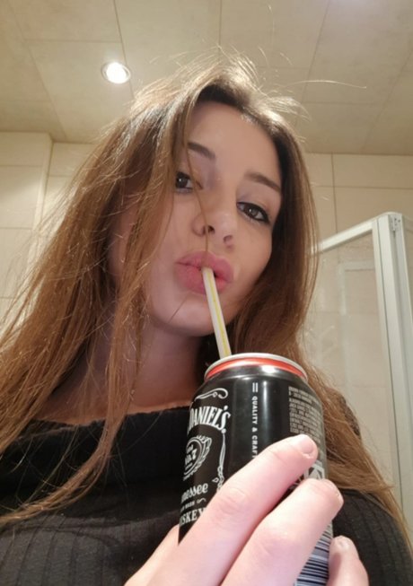 Claudelle beautiful actress img