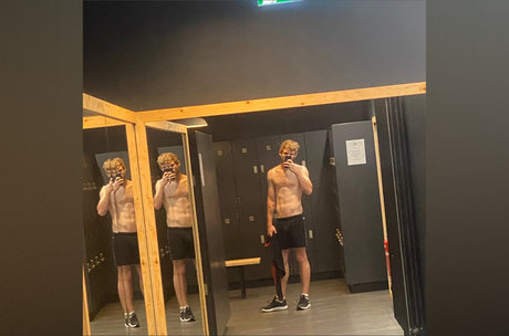 Aussie Soccer Boy model naked pictures