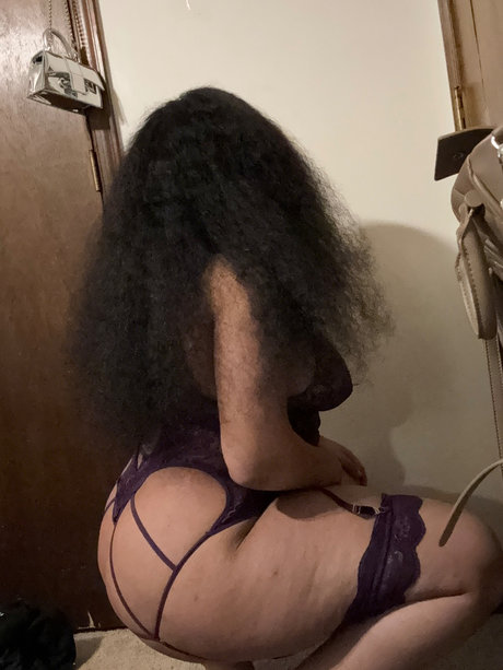 Nila Juicy pornstar perfect photo