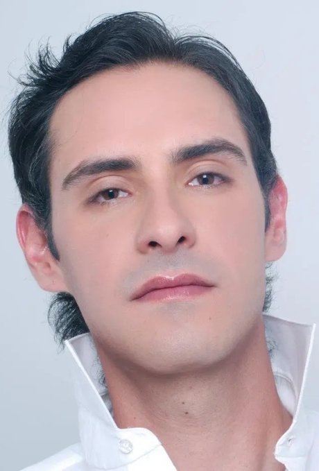 Niko Ro nude pornstar photo