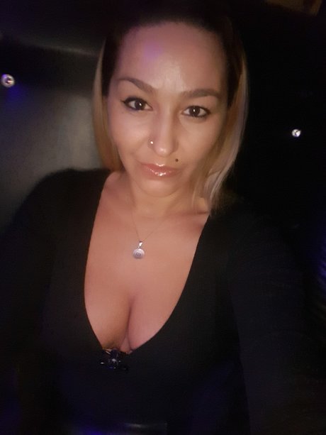 Nikol86 beautiful pornstar img