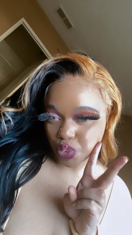 SUMMERHENNY star sex photo