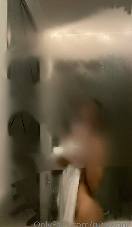 rubywang naked star img