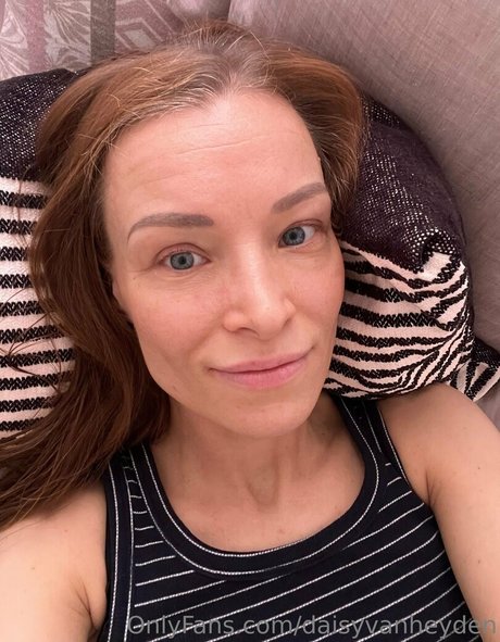 daisyvanheyden nude model gallery