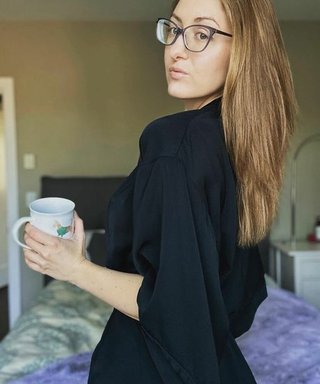 Layla Quinn model xxx picture