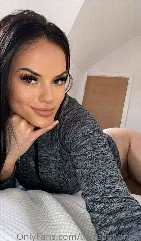 evadeexo nude star photo