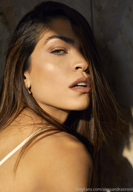 sironinena star nudes archive