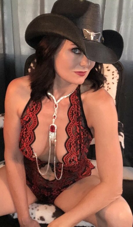 Katarina Waters adult model pictures