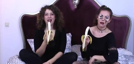 Leila Lowfire porn model pics