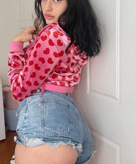 DakotaDoll art star galleries