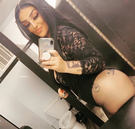 Jenna Uncensored model porn pic