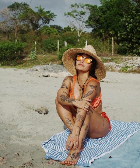 Martina La Peligrosa erotic pornstar photo