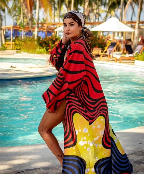 Martina La Peligrosa model beautiful pics