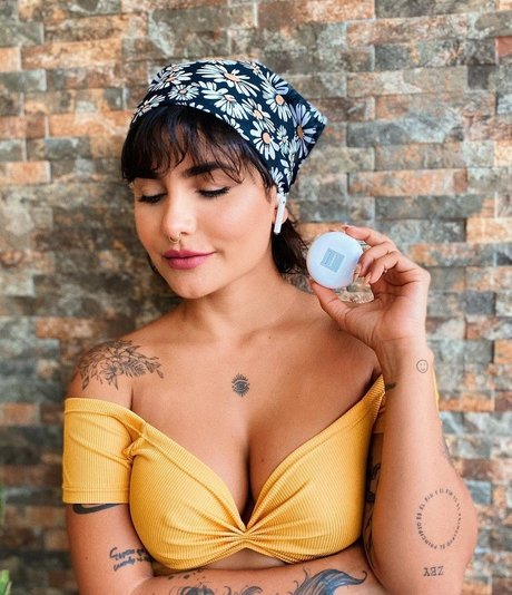 Martina La Peligrosa model perfect archive