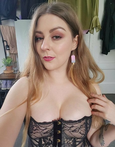 Lorien Gugich model beautiful pic