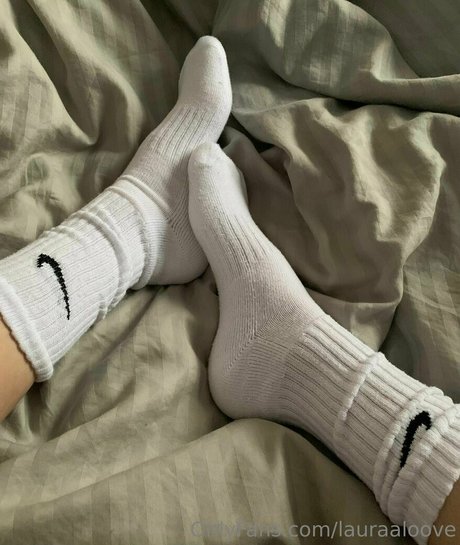 lauraaloove art pornstar photo