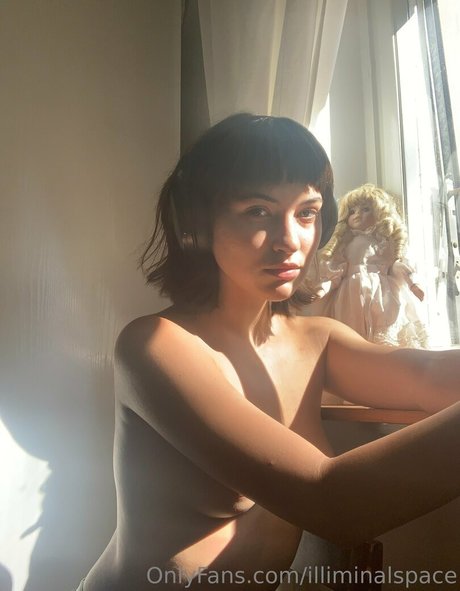 illiminalspace top actress pics