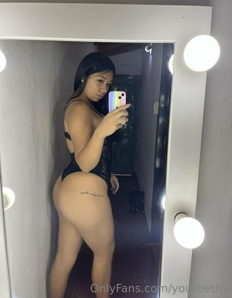 yourbethy model pornographic gallery